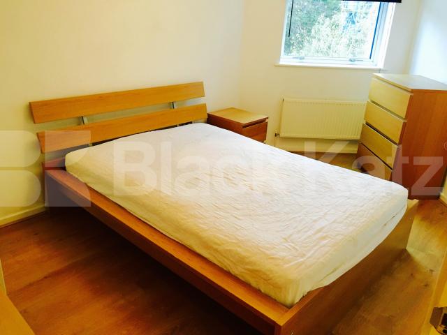 			NEW INSTRUCTION (Includes Parking), 1 Bedroom, 1 bath, 1 reception Apartment			 Lordship Lane, East Dulwich